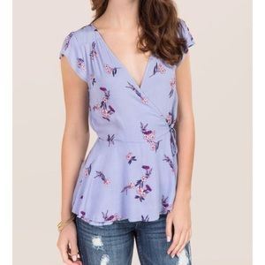 Francesca’s Floral Lavender Blouse Size XS
